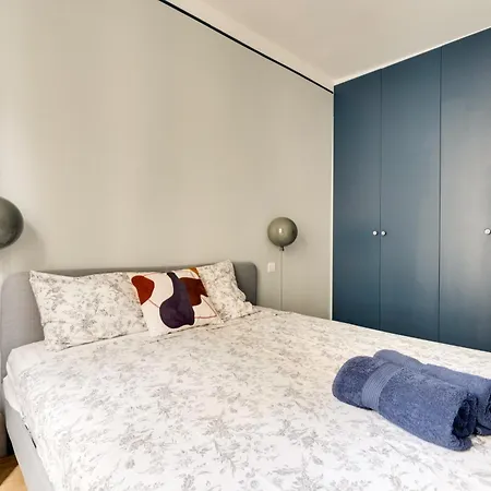 2 Bedrooms Close To The Eiffel Tower