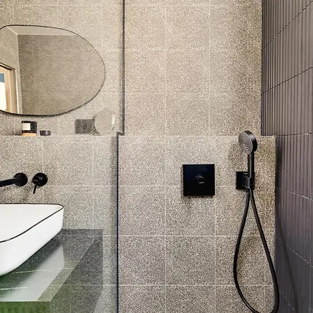 2 Bedrooms Close To The Eiffel Tower Apartament *